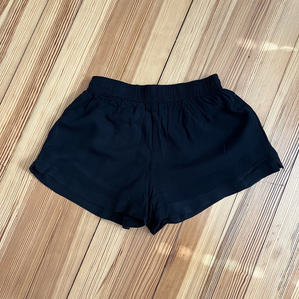 black linen shorts